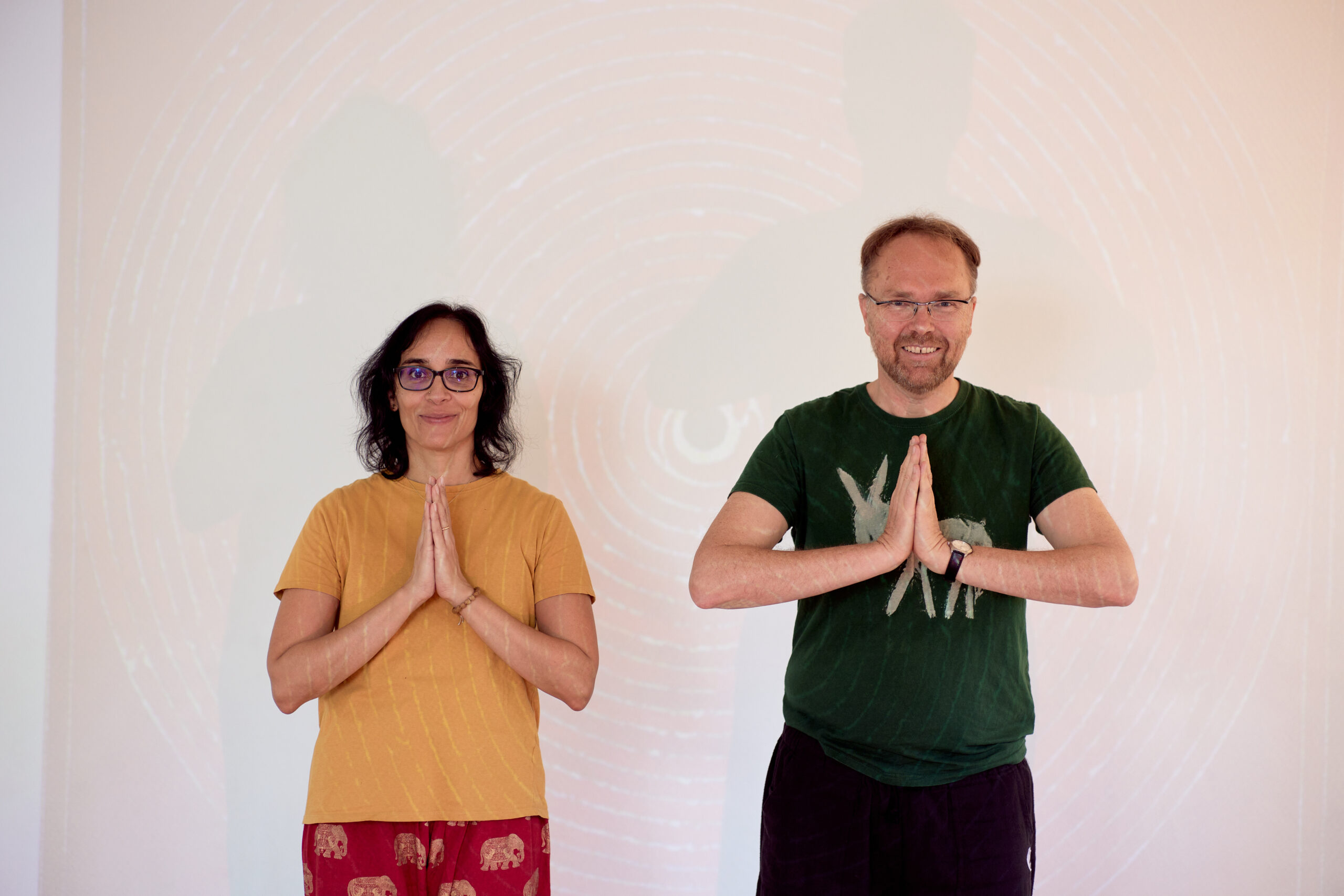 Yoga Philosophie in Basel und Zürich – Dozierende, die über vertieftes Wissen verfügen